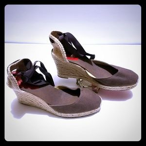 Women Brown Lace up Wedge size 40